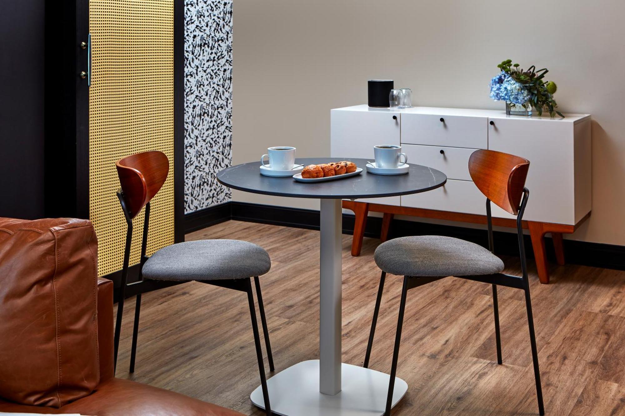 Отель Hyatt Centric Sacramento Downtown Экстерьер фото